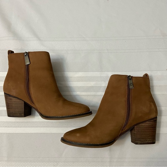 BLONDO Brown Waterproof Double Zippered Sides Womens Booties-EUC- Size 7.5 - Picture 2 of 8